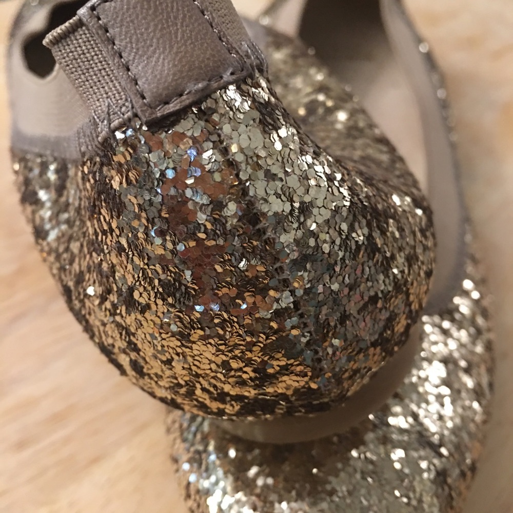 Stuart Weitzman gold glitter ballet slipper NWOT - Picture 5 of 8